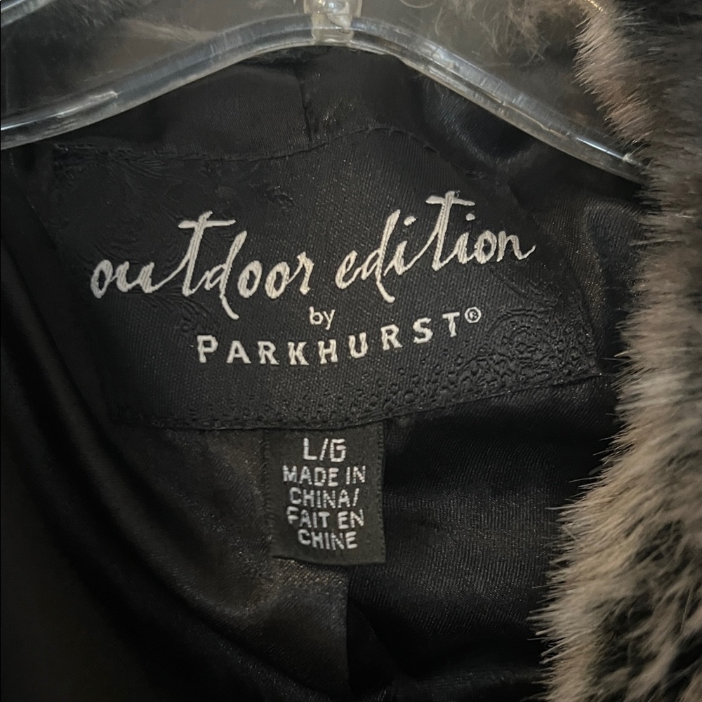 Parkhurst Black Puffer with oversized Brown Faux Fur Collar - Picture 3 of 4